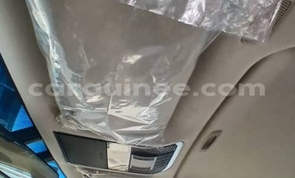 Acheter Neuf Voiture Toyota Land Cruiser Vert à Conakry, Conakry Acheter Neuf Voiture Toyota Land Cruiser Vert à Conakry, Conakry
