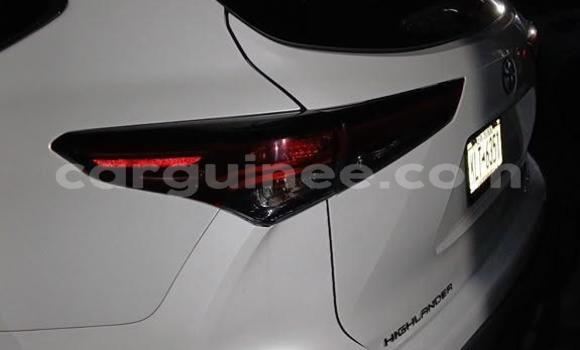 Acheter Import Voiture Toyota Highlander Blanc à Conakry, Conakry Acheter Import Voiture Toyota Highlander Blanc à Conakry, Conakry