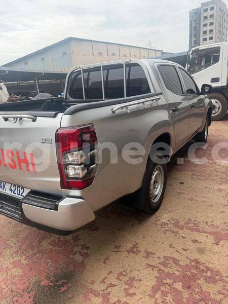 Big with watermark mitsubishi l200 conakry conakry 11202