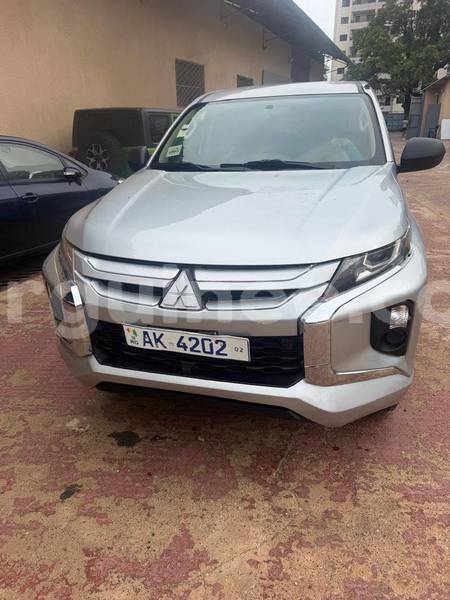 Big with watermark mitsubishi l200 conakry conakry 11202