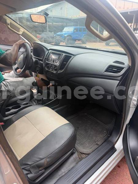 Big with watermark mitsubishi l200 conakry conakry 11202