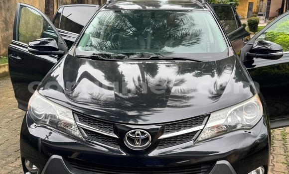 Acheter Import Voiture Toyota RAV4 Noir à Conakry, Conakry Acheter Import Voiture Toyota RAV4 Noir à Conakry, Conakry