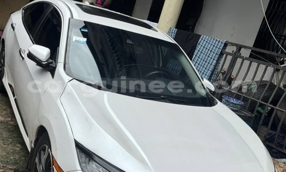 Acheter Occasion Voiture Honda Civic Blanc à Conakry, Conakry Acheter Occasion Voiture Honda Civic Blanc à Conakry, Conakry