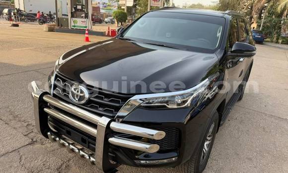 Acheter Neuf Voiture Toyota Fortuner Noir à Conakry, Conakry Acheter Neuf Voiture Toyota Fortuner Noir à Conakry, Conakry