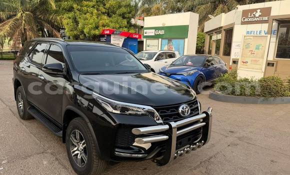 Acheter Neuf Voiture Toyota Fortuner Noir à Conakry, Conakry Acheter Neuf Voiture Toyota Fortuner Noir à Conakry, Conakry