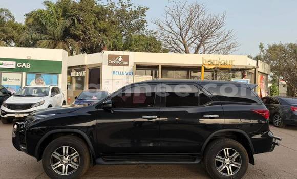 Acheter Neuf Voiture Toyota Fortuner Noir à Conakry, Conakry Acheter Neuf Voiture Toyota Fortuner Noir à Conakry, Conakry
