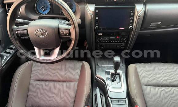 Acheter Neuf Voiture Toyota Fortuner Noir à Conakry, Conakry Acheter Neuf Voiture Toyota Fortuner Noir à Conakry, Conakry