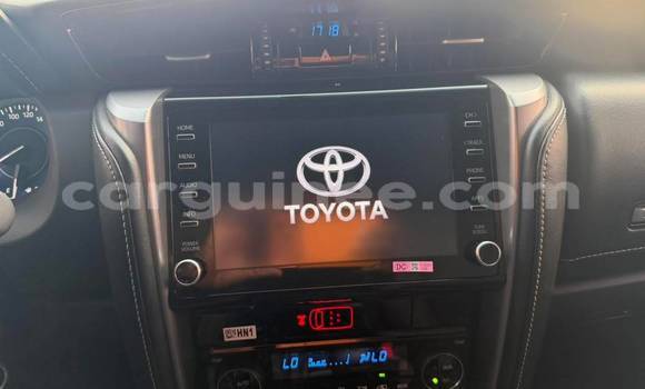 Acheter Neuf Voiture Toyota Fortuner Noir à Conakry, Conakry Acheter Neuf Voiture Toyota Fortuner Noir à Conakry, Conakry