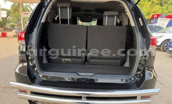 Acheter Neuf Voiture Toyota Fortuner Noir à Conakry, Conakry Acheter Neuf Voiture Toyota Fortuner Noir à Conakry, Conakry