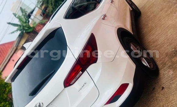 Acheter Import Voiture Hyundai Santa Fe Blanc à Conakry, Conakry Acheter Import Voiture Hyundai Santa Fe Blanc à Conakry, Conakry