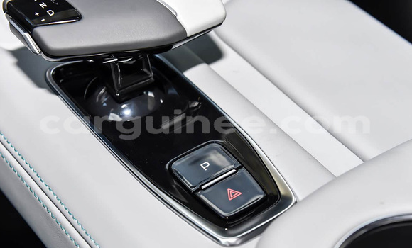 Buy New Changan Raeton Green Car in Siguiri in Siguiri Buy New Changan Raeton Green Car in Siguiri in Siguiri