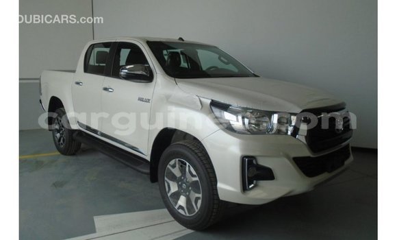 Buy Import Toyota Hilux White Car in Import - Dubai in Conakry Buy Import Toyota Hilux White Car in Import - Dubai in Conakry