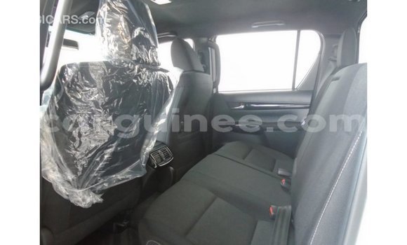 Buy Import Toyota Hilux White Car in Import - Dubai in Conakry Buy Import Toyota Hilux White Car in Import - Dubai in Conakry