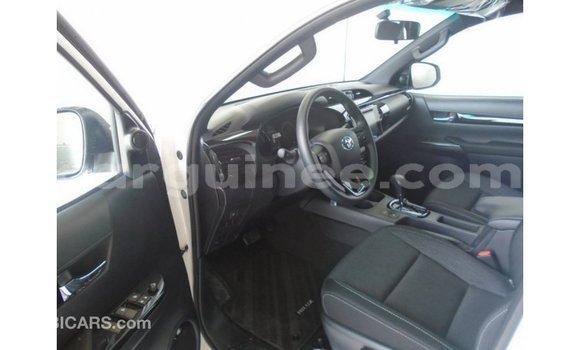 Buy Import Toyota Hilux White Car in Import - Dubai in Conakry Buy Import Toyota Hilux White Car in Import - Dubai in Conakry