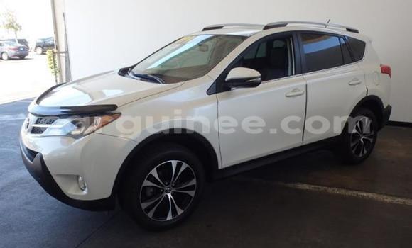 Buy Used Toyota RAV4 Green Car in Conakry in Conakry Buy Used Toyota RAV4 Green Car in Conakry in Conakry