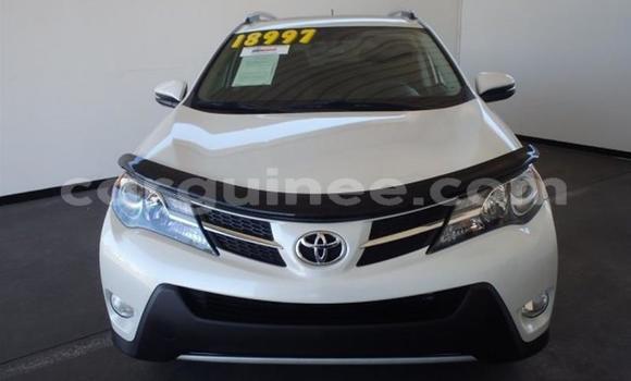 Buy Used Toyota RAV4 Green Car in Conakry in Conakry Buy Used Toyota RAV4 Green Car in Conakry in Conakry