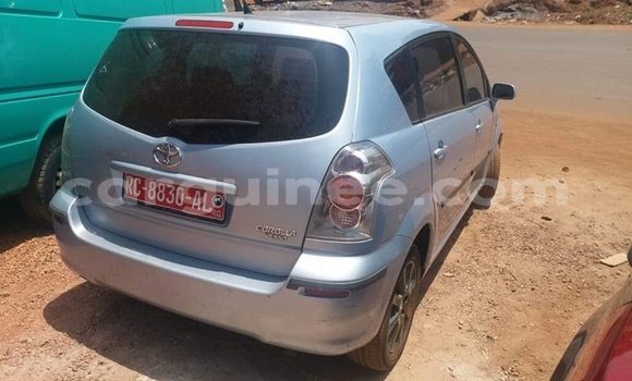 Acheter Occasion Voiture Toyota Verso Bleu à Conakry, Conakry Acheter Occasion Voiture Toyota Verso Bleu à Conakry, Conakry