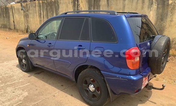 Acheter Occasion Voiture Toyota RAV4 Bleu à Conakry, Conakry Acheter Occasion Voiture Toyota RAV4 Bleu à Conakry, Conakry