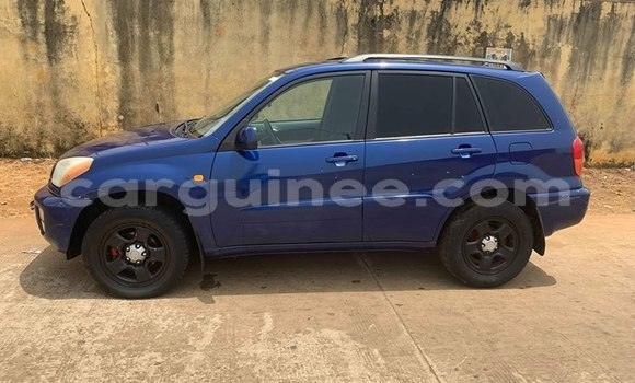 Acheter Occasion Voiture Toyota RAV4 Bleu à Conakry, Conakry Acheter Occasion Voiture Toyota RAV4 Bleu à Conakry, Conakry