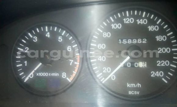 Acheter Occasion Voiture Mazda 323 Rouge à Conakry, Conakry Acheter Occasion Voiture Mazda 323 Rouge à Conakry, Conakry