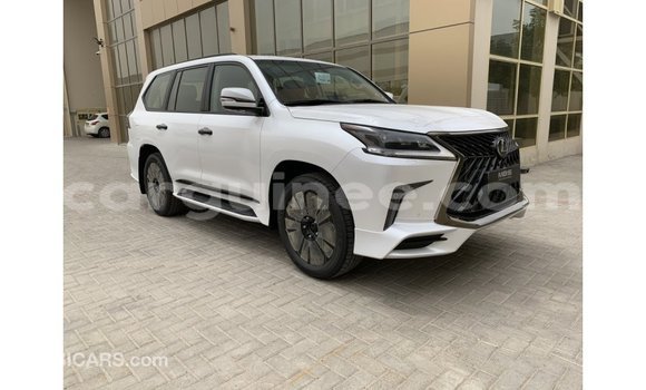 Acheter Import Voiture Lexus LX Blanc à Import - Dubai, Conakry Acheter Import Voiture Lexus LX Blanc à Import - Dubai, Conakry