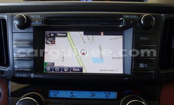 Buy Used Toyota RAV4 Green Car in Conakry in Conakry Buy Used Toyota RAV4 Green Car in Conakry in Conakry