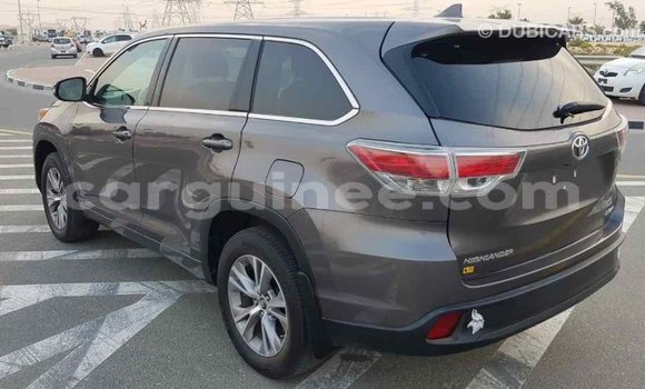 Acheter Import Voiture Toyota Highlander Autre à Import - Dubai, Conakry Acheter Import Voiture Toyota Highlander Autre à Import - Dubai, Conakry