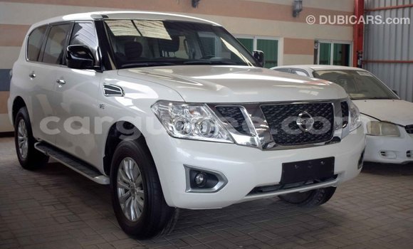 Acheter Import Voiture Nissan Patrol Blanc à Import - Dubai, Conakry Acheter Import Voiture Nissan Patrol Blanc à Import - Dubai, Conakry