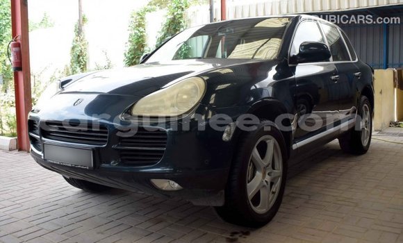 Acheter Import Voiture Porsche Cayenne Vert à Import - Dubai, Conakry Acheter Import Voiture Porsche Cayenne Vert à Import - Dubai, Conakry