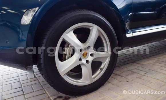 Acheter Import Voiture Porsche Cayenne Vert à Import - Dubai, Conakry