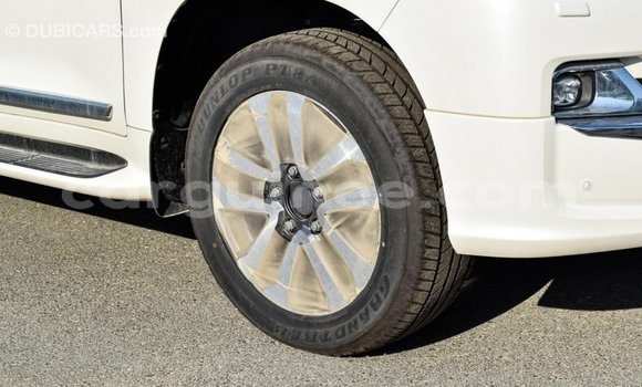 Buy Import Toyota Land Cruiser White Car in Import - Dubai in Conakry Buy Import Toyota Land Cruiser White Car in Import - Dubai in Conakry