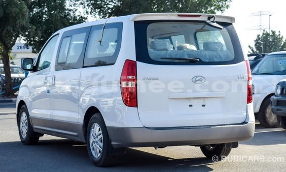 Buy Import Hyundai Accent White Car in Import - Dubai in Conakry Buy Import Hyundai Accent White Car in Import - Dubai in Conakry