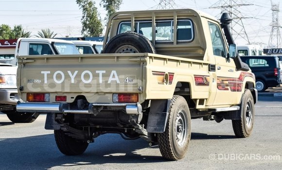 Buy Import Toyota Land Cruiser Beige Car in Import - Dubai in Conakry Buy Import Toyota Land Cruiser Beige Car in Import - Dubai in Conakry