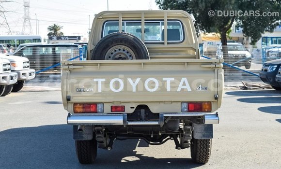 Buy Import Toyota Land Cruiser Beige Car in Import - Dubai in Conakry Buy Import Toyota Land Cruiser Beige Car in Import - Dubai in Conakry
