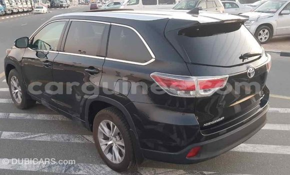 Acheter Import Voiture Toyota Highlander Noir à Import - Dubai, Conakry Acheter Import Voiture Toyota Highlander Noir à Import - Dubai, Conakry