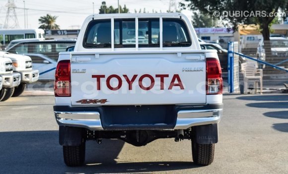 Buy Import Toyota Hilux White Car in Import - Dubai in Conakry Buy Import Toyota Hilux White Car in Import - Dubai in Conakry