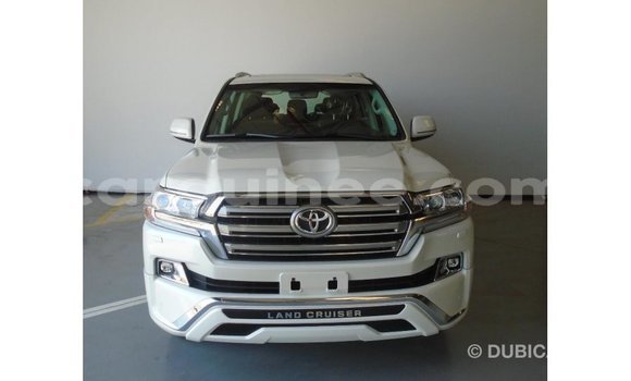 Acheter Import Voiture Toyota Land Cruiser Autre à Import - Dubai, Conakry Acheter Import Voiture Toyota Land Cruiser Autre à Import - Dubai, Conakry