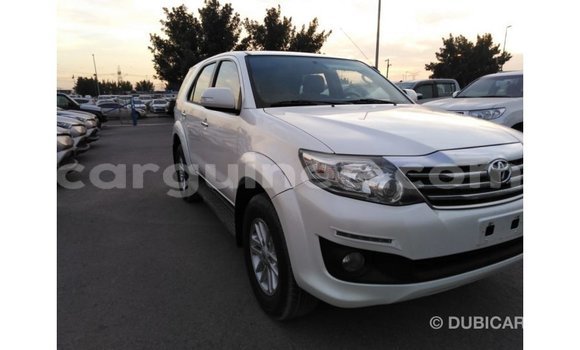 Buy Import Toyota Fortuner White Car in Import - Dubai in Conakry Buy Import Toyota Fortuner White Car in Import - Dubai in Conakry