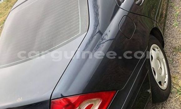 Buy Used Mercedes-Benz C–Class Blue Car in Conakry in Conakry Buy Used Mercedes-Benz C–Class Blue Car in Conakry in Conakry