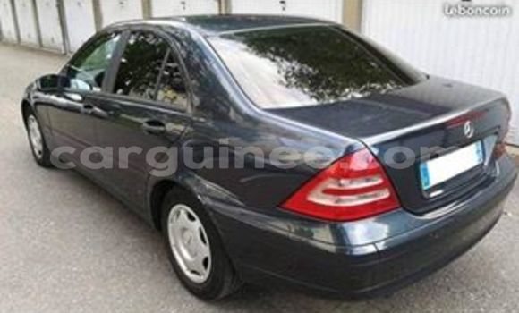 Buy Used Mercedes-Benz C–Class Blue Car in Conakry in Conakry Buy Used Mercedes-Benz C–Class Blue Car in Conakry in Conakry