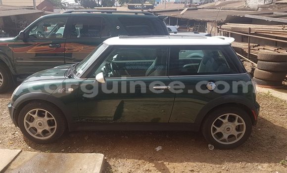 Buy Used MINI Cooper Green Car in Conakry in Conakry Buy Used MINI Cooper Green Car in Conakry in Conakry