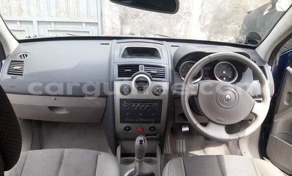 Buy Used Renault Megane Blue Car in Conakry in Conakry Buy Used Renault Megane Blue Car in Conakry in Conakry