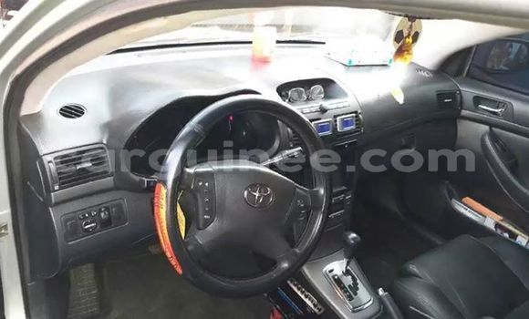 Buy Used Toyota Avensis Silver Car in Conakry in Conakry Buy Used Toyota Avensis Silver Car in Conakry in Conakry