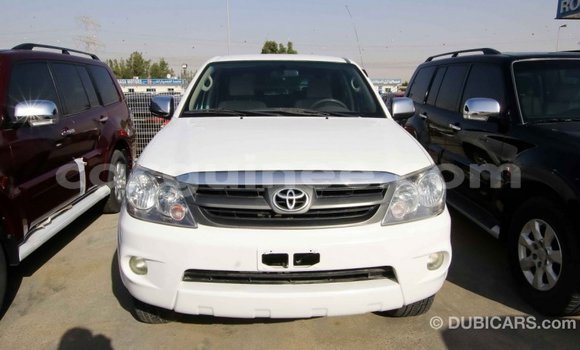 Buy Import Toyota Fortuner White Car in Import - Dubai in Conakry Buy Import Toyota Fortuner White Car in Import - Dubai in Conakry