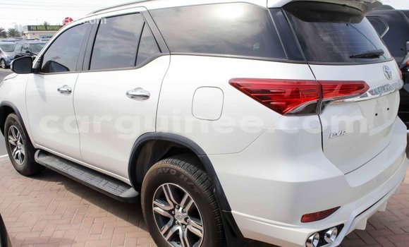 Buy Import Toyota Fortuner White Car in Import - Dubai in Conakry Buy Import Toyota Fortuner White Car in Import - Dubai in Conakry