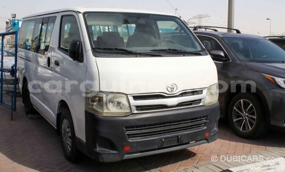Acheter Import Voiture Toyota Hiace Blanc à Import - Dubai, Conakry Acheter Import Voiture Toyota Hiace Blanc à Import - Dubai, Conakry