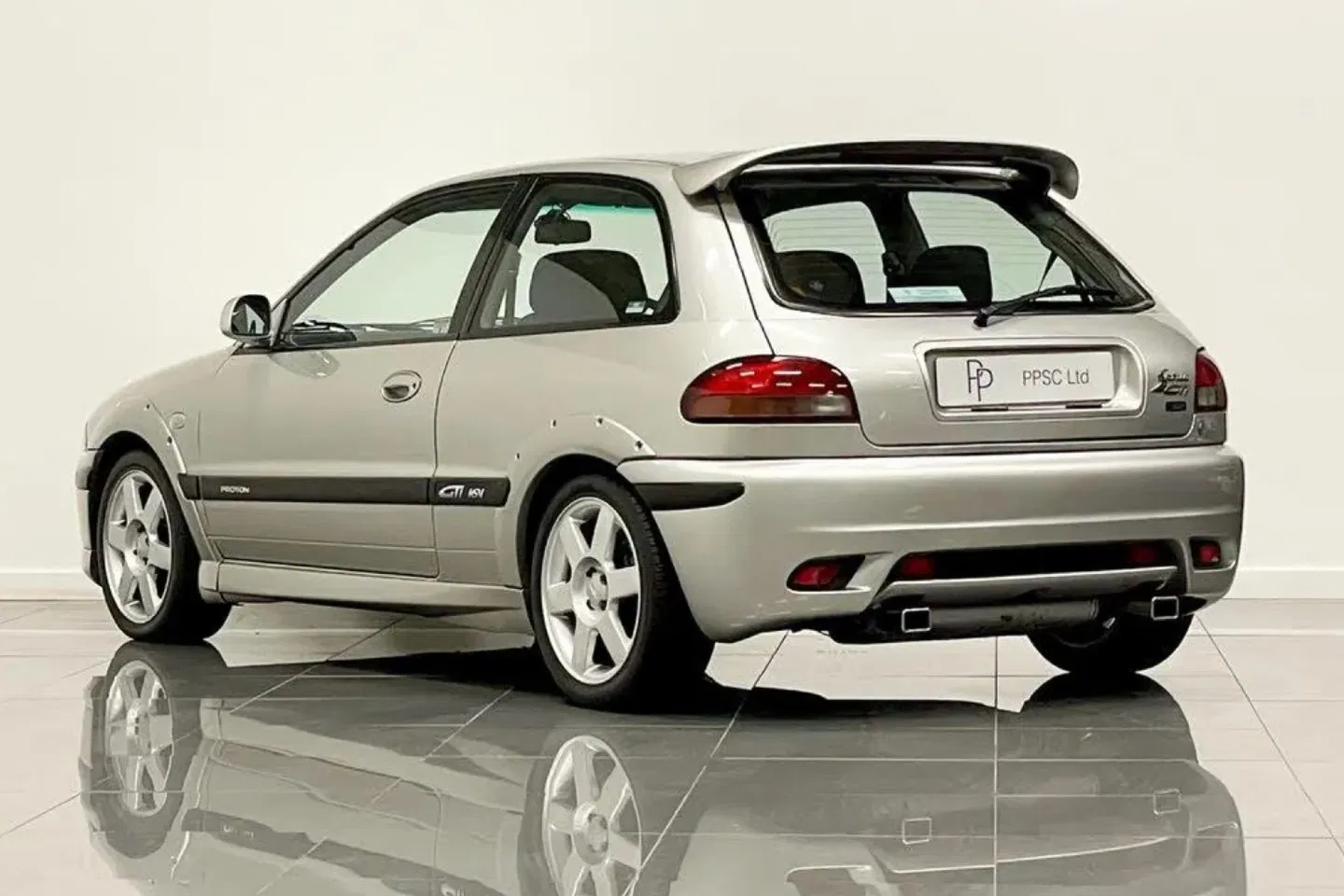 Proton pp